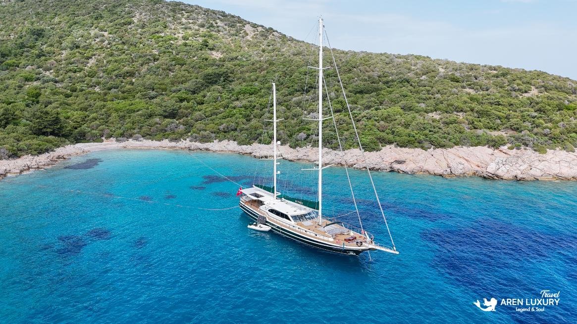 luxury-charter-gulet-gitane-sailing-1 Gulet Gitane Bodrum - Image 1
